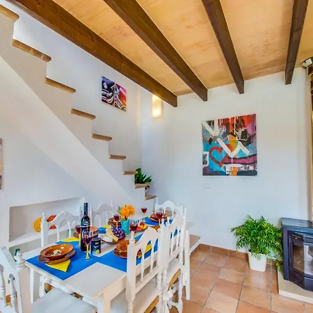 Traditional Near Holiday home Petra (Mallorca)